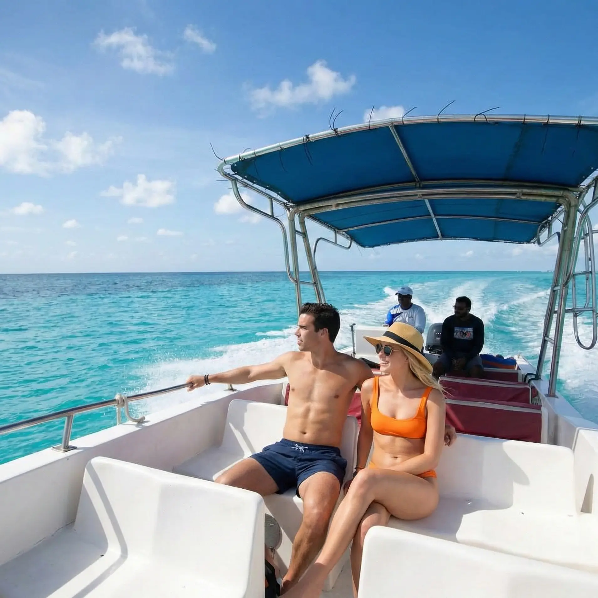 Couple on EasyCana's private tour to Canto de la Playa